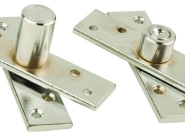 Dobradiça pivotante média